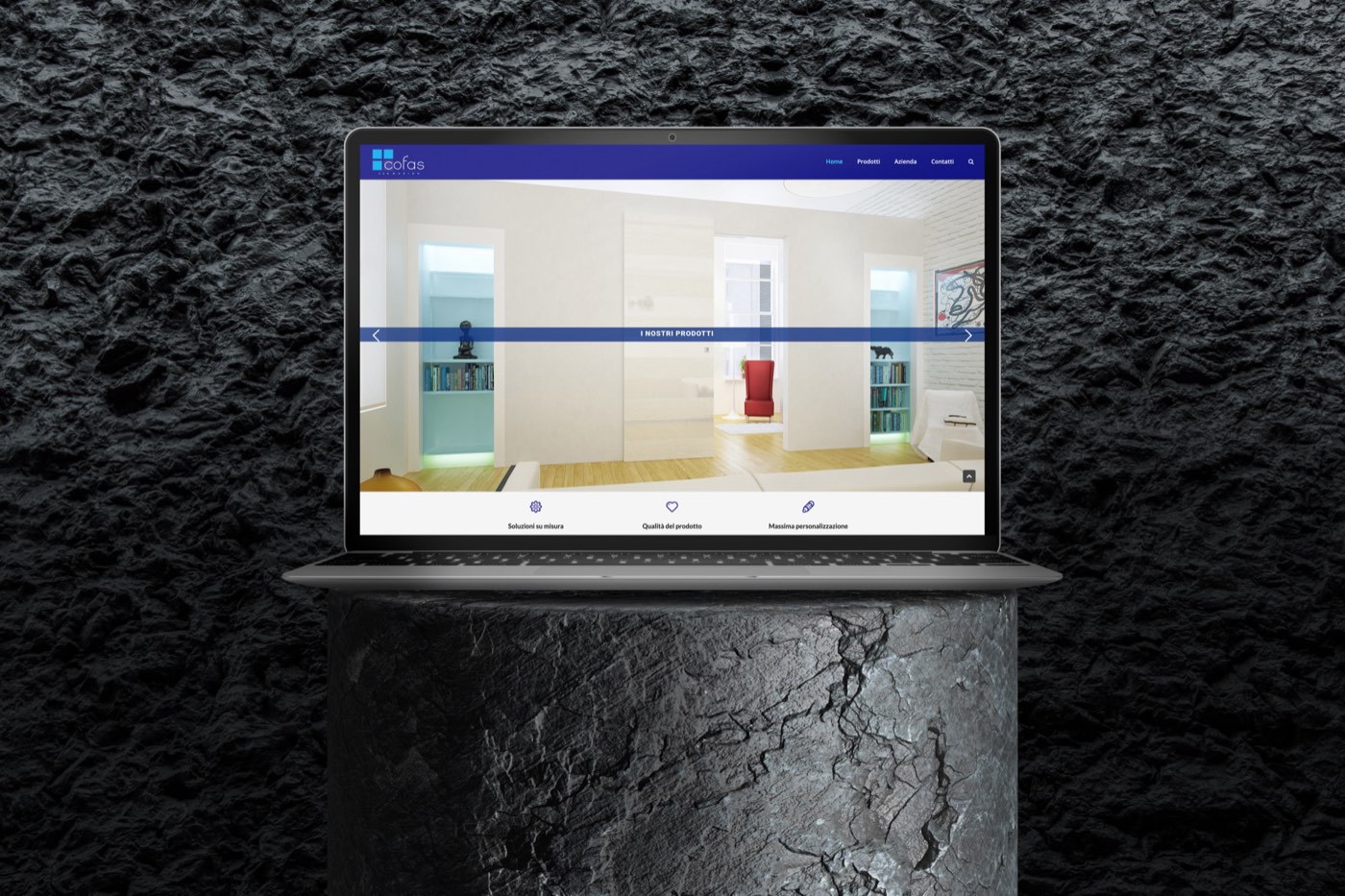 Sito web aziendale progettato da Miketing mostrato su un portatile